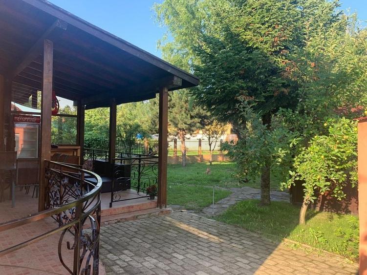 Casă cu 4 camere decomandat în Nord