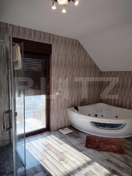 Casă individuală cu 5 camere cu Canalizare în Ipotești