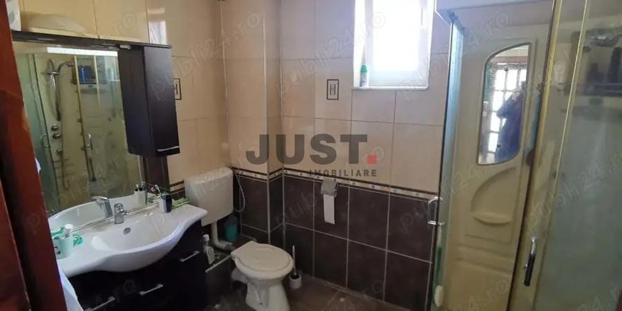 Casă individuală cu 5 camere cu Canalizare în Tăuții-Măgherăuș