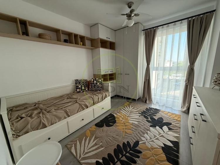 Apartament cu 3 camere, mobilat în Rovine