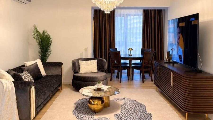 Apartament cu 3 camere decomandat în Pipera