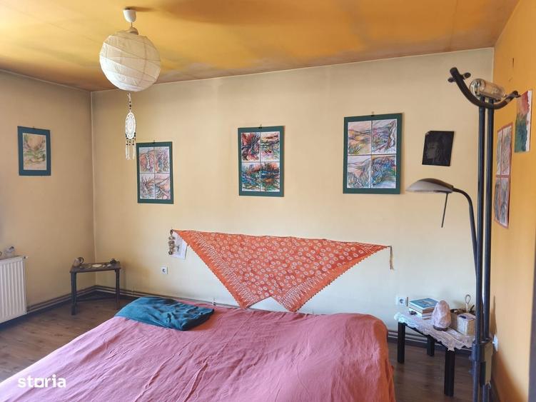 Casă cu 3 camere în Ernei