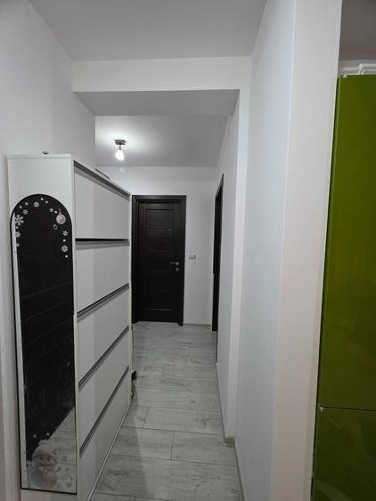 Apartament cu 2 camere semidecomandat în Giroc
