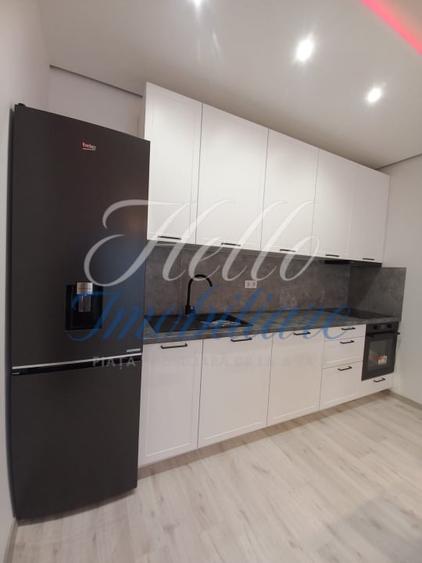 Apartament cu 2 camere semidecomandat, mobilat în Florești