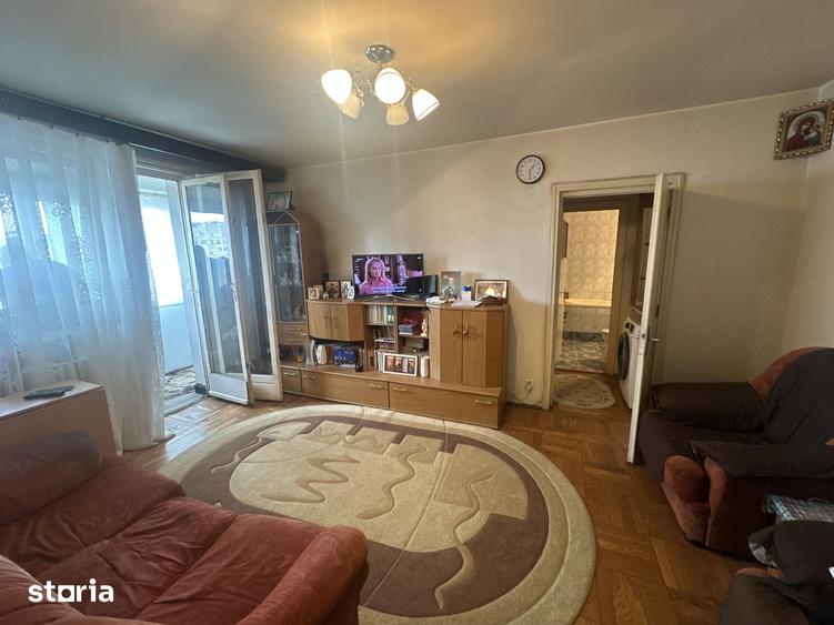 Apartament cu 3 camere în 1 Mai