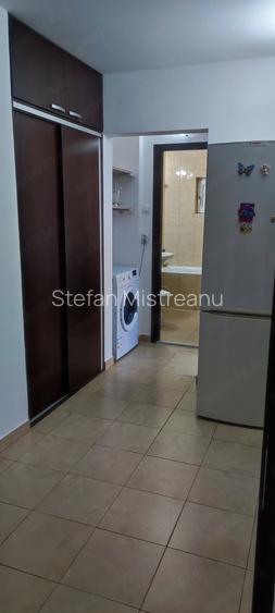 Apartament cu 2 camere decomandat de inchiriat.