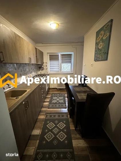 Apartament cu 2 camere semidecomandat în Giurgiului