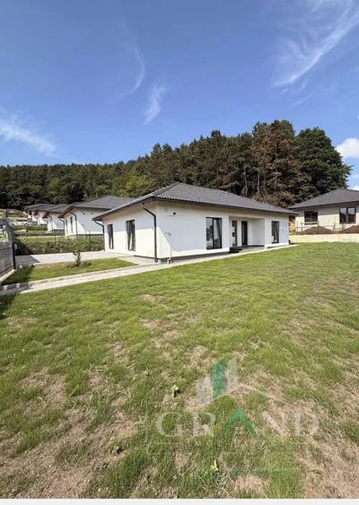 Casă individuală cu 4 camere cu Canalizare în Exterior Nord