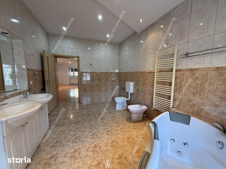 Casă cu 4 camere cu Teren 408 Mp în Elisabetin