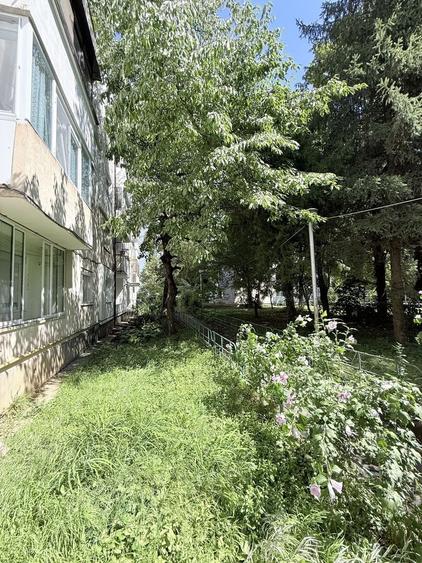 Apartament cu 2 camere semidecomandat, mobilat în Central