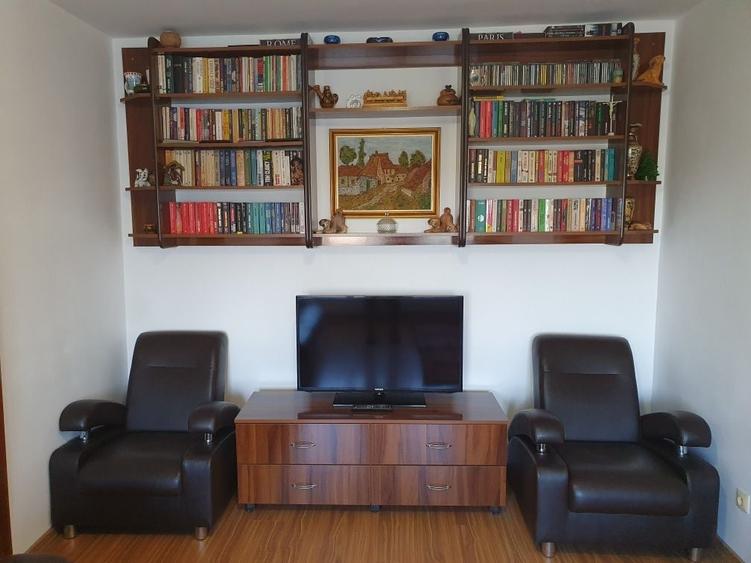 Apartament cu 2 camere semidecomandat în Central