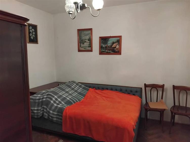 Apartament cu 2 camere nedecomandat în Podu Roș