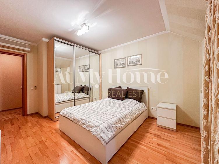 Casă cu 6 camere cu Piscina în Iancu Nicolae