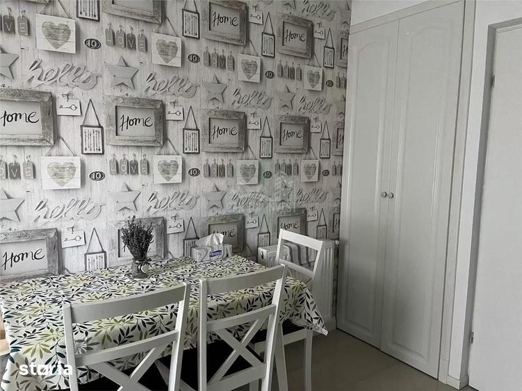Apartament cu 3 camere decomandat în Turnișor