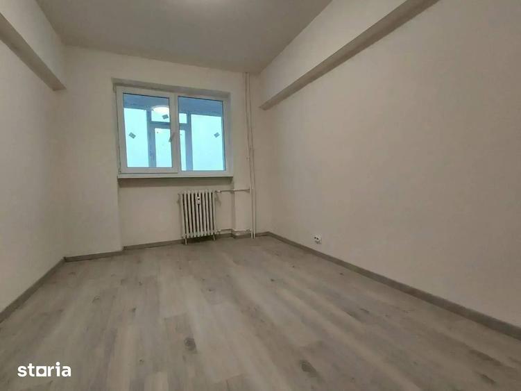 Apartament cu 3 camere decomandat în Ferentari