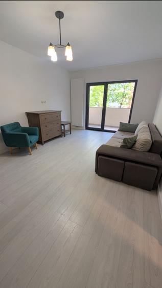 Apartament cu 3 camere decomandat în Mărăști
