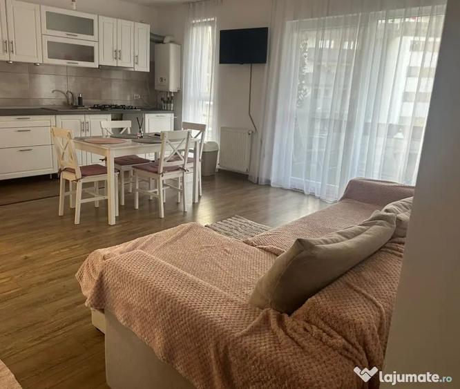 Apartament cu 2 camere semidecomandat în Florești
