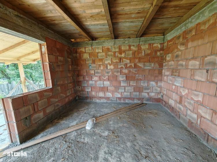 Casă cu 3 camere cu Teren 400 Mp în Hemeiuș