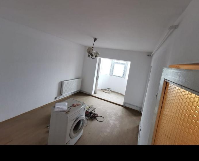 Garsonieră decomandată în Micro 1