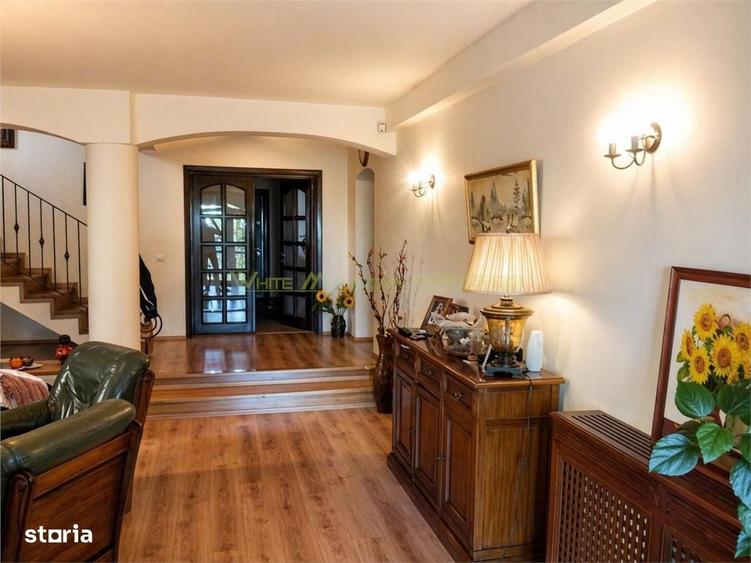 Casă cu 4 camere decomandat în Tudor Vladimirescu