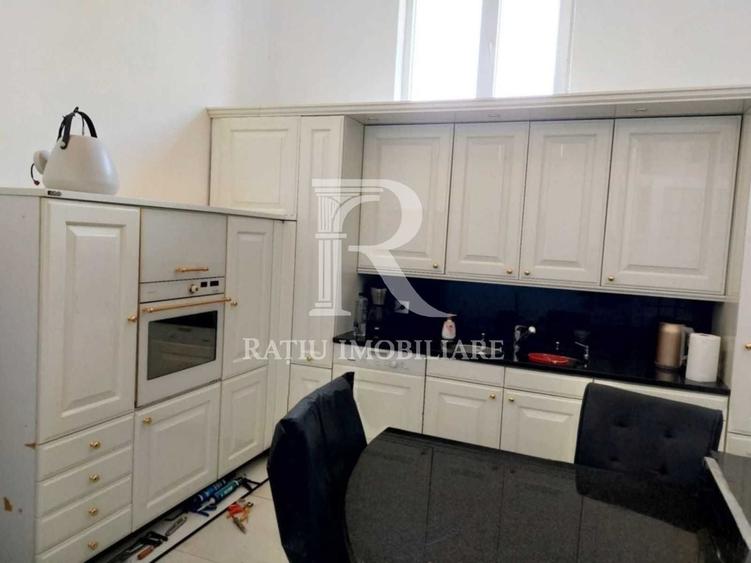 Apartament la casa 4 camere | Mihai Eminescu | Curte comuna | Oradea - 2