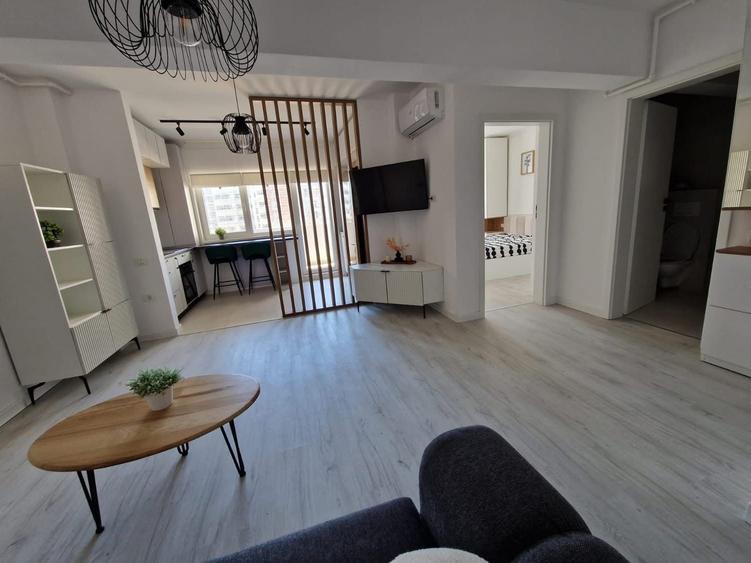 Apartament cu 2 camere semidecomandat în Sud
