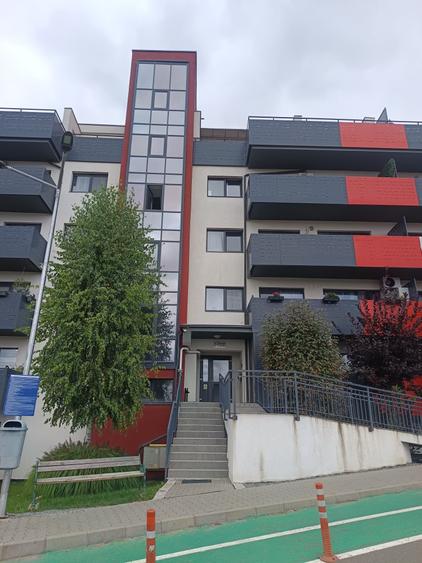 Apartament cu 2 camere semidecomandat în Popești