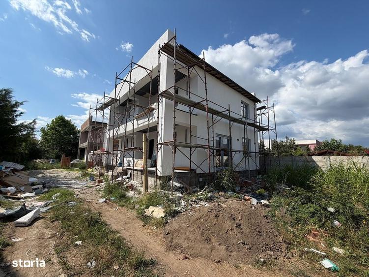 Casă cu 4 camere în Central