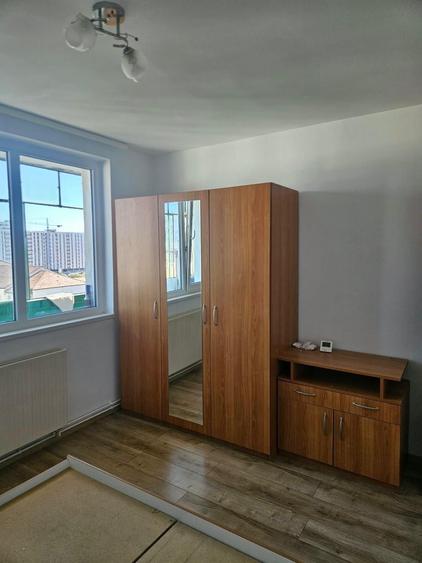 Apartament cu 2 camere decomandat în Crinț