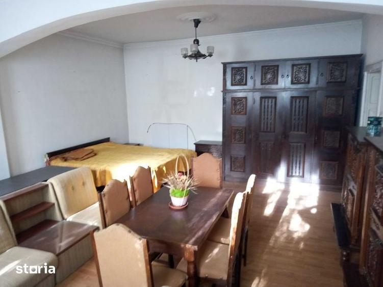 Casă cu 4 camere cu Teren 170 Mp în Central