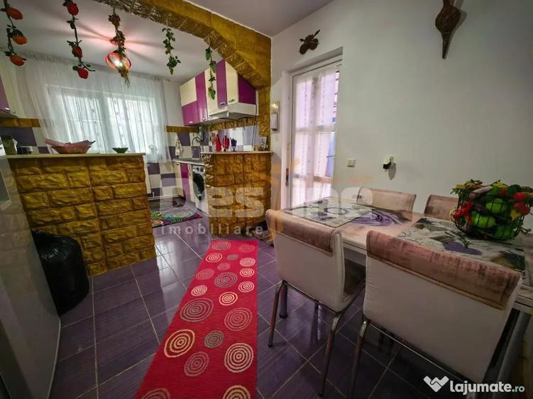 Casă cu 5 camere cu Teren 7200 Mp în Bălteni