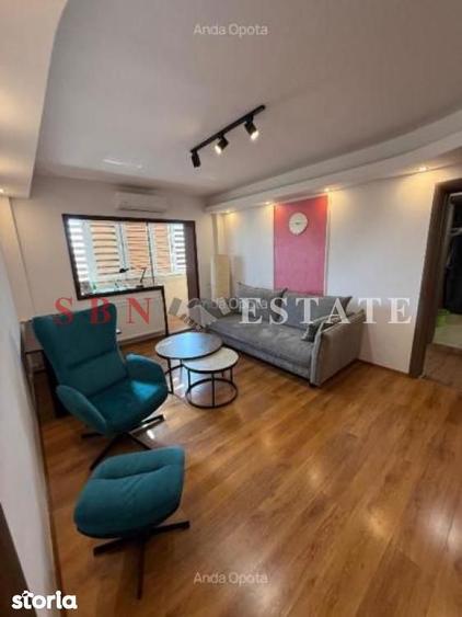Apartament cu 3 camere semidecomandat, mobilat în Tineretului