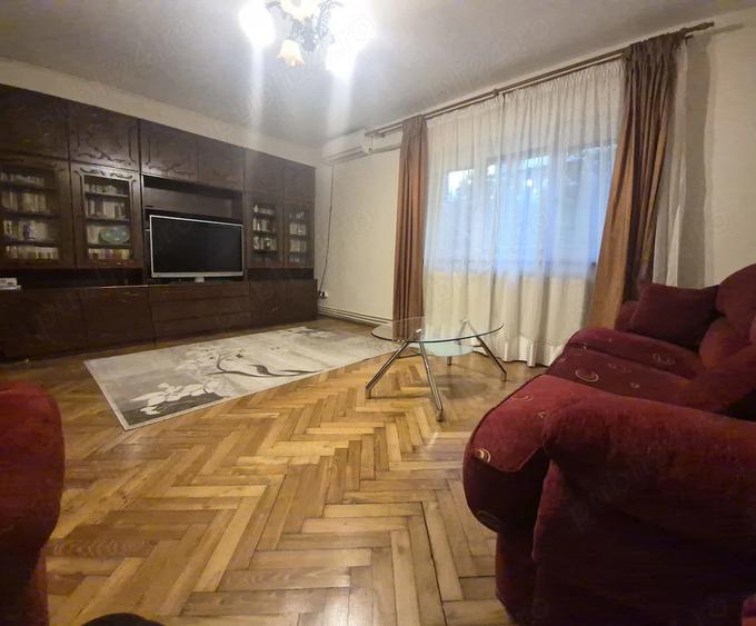 Proprietar inchiriez apartament 2 camere - 4
