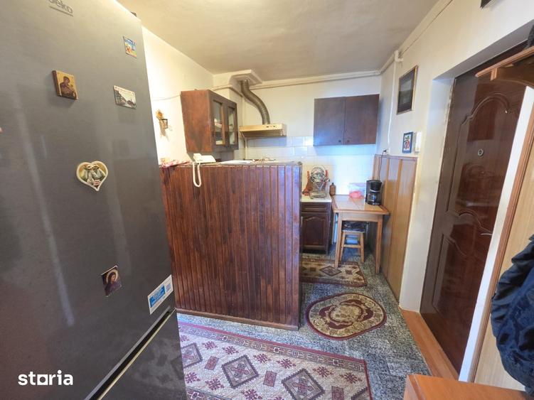Apartament cu 2 camere semidecomandat în Florilor