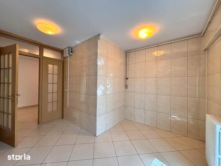 Apartament cu 4 camere decomandat în Centrul Civic