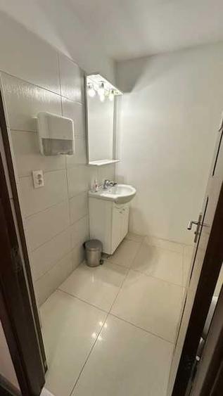 Spațiu comercial, de 61 mp, în Borhanci