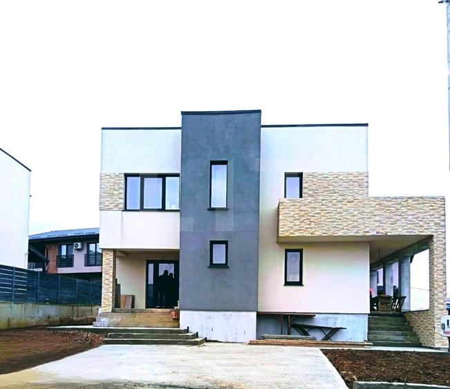 Casă individuală cu 5 camere cu Teren 412 Mp în Valea Adâncă