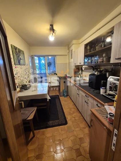 Apartament cu 2 camere decomandat, mobilat în Iancului