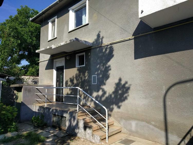 Casă cu 2 camere cu Teren 166 Mp în Bartolomeu