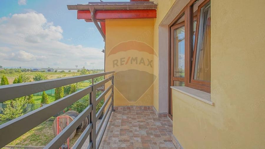 Casă cu 4 camere cu Teren 534 Mp în Central