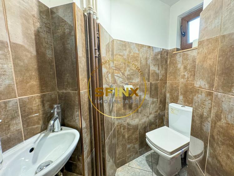 Apartament cu 5 camere decomandat în P-ța Romană
