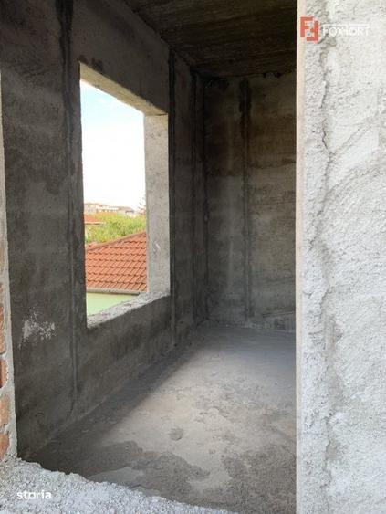 Casă cu 4 camere cu Canalizare în Mehala