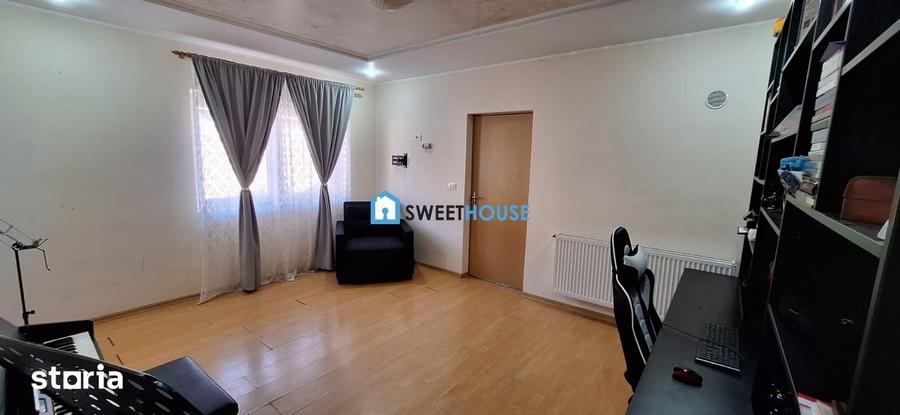 Casă cu 3 camere cu Teren 1360 Mp în Mândra