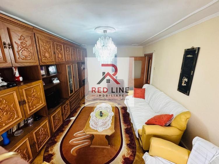 Apartament cu 3 camere decomandat în Aluniș