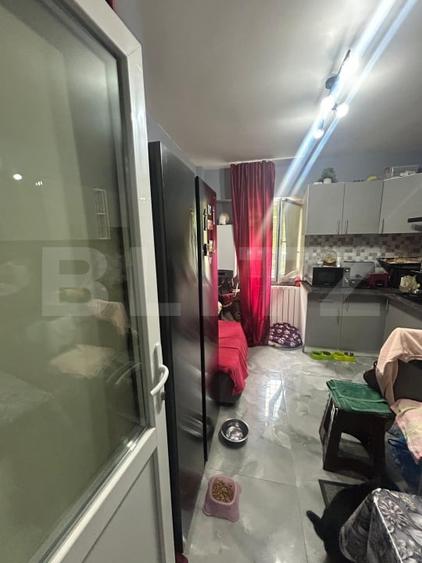 Garsonieră decomandată, mobilată în Micro 12