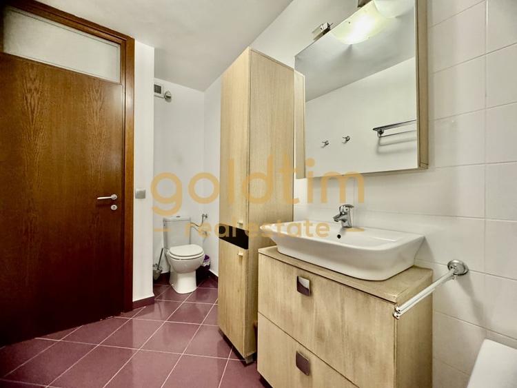 Apartament cu 3 camere semidecomandat, mobilat în Băneasa