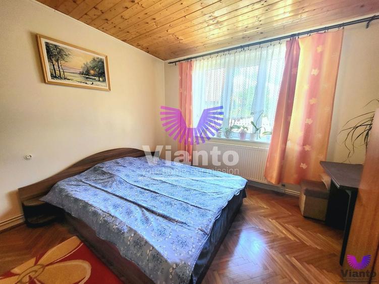 Casă individuală cu 7 camere cu Canalizare în Reșița