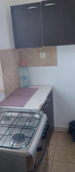 Garsonieră zona et mobilată utilată 21  mp - 2