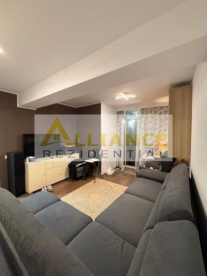 Apartament cu 3 camere decomandat în 1 Decembrie 1918