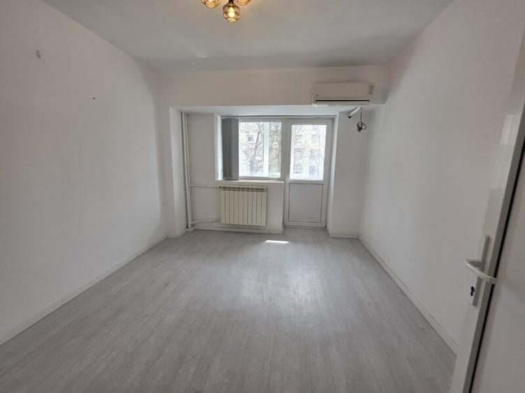 Apartament cu 2 camere decomandat în P-ța Muncii